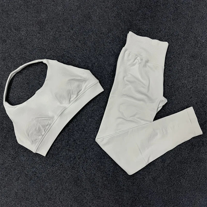 Seamless Yoga Set - Cropped Top & High-Waist Leggings