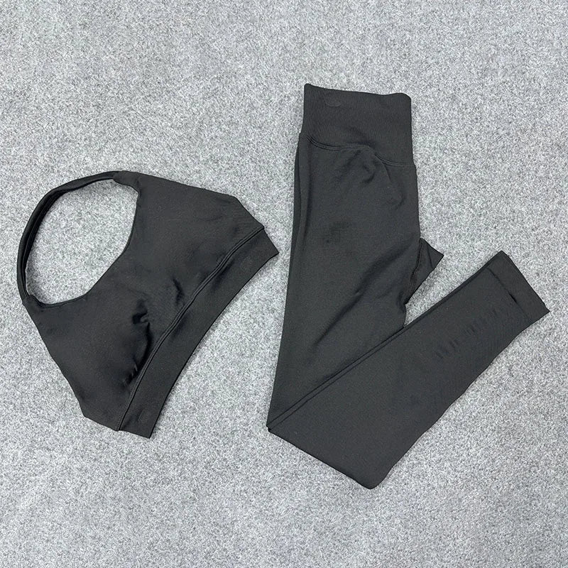 Seamless Yoga Set - Cropped Top & High-Waist Leggings
